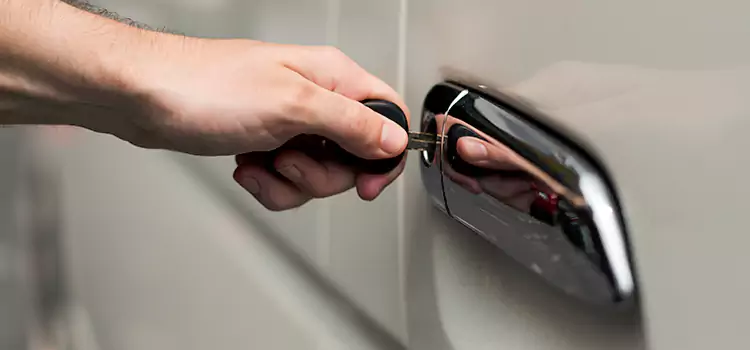 Why Choose Our Auto Locksmith Team in Onalaska, WI?